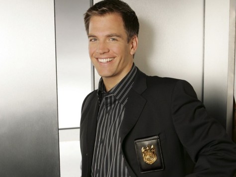 Tony-Wallpaper-anthony-tony-dinozzo-25940383-1024-768