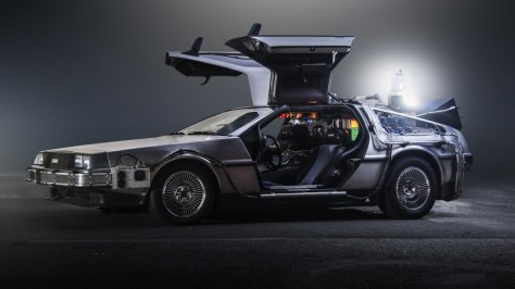 back-to-the-future-delorean-time-machine