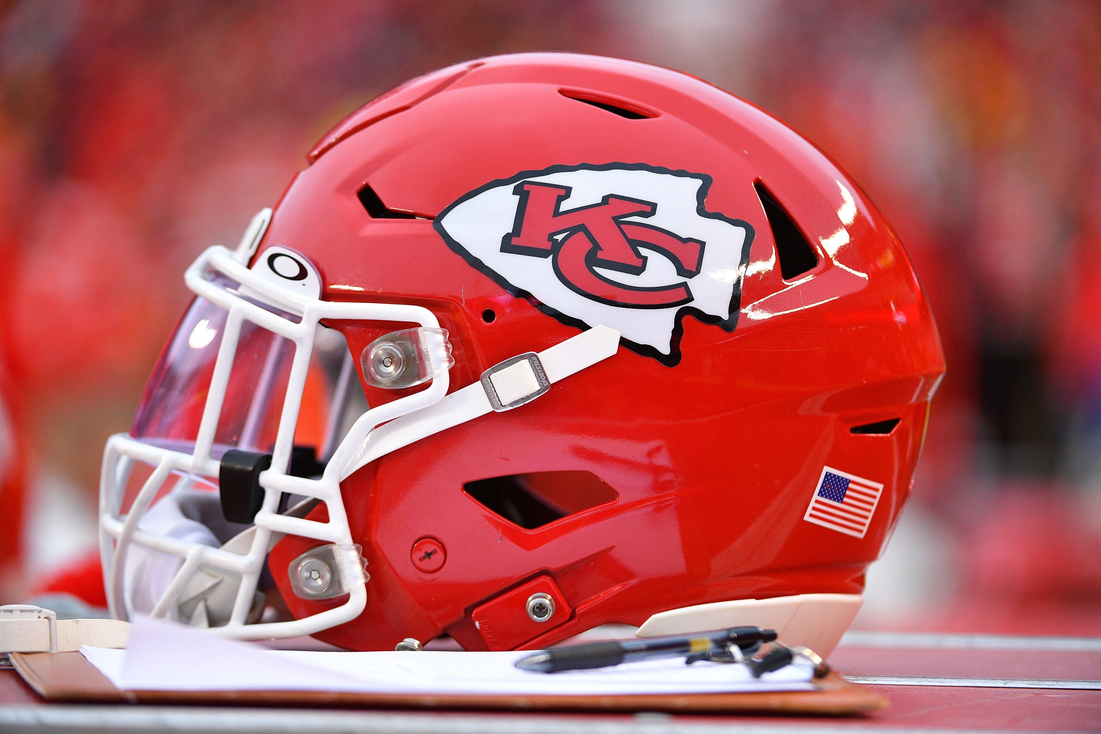 5bc683a2-ce2a-43ad-87cb-ca8dda65021a-USP_NFL__Oakland_Raiders_at_Kansas_City_Chiefs